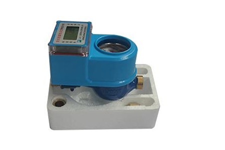 選擇多流束旋翼式水表時需考慮哪些因素?